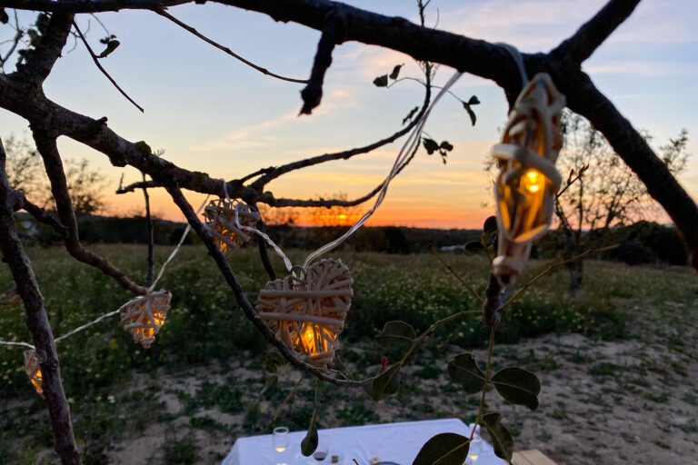 Algarve Gourmet Romantic Picnic at sunset